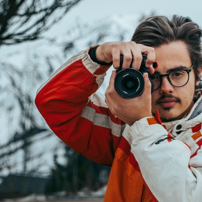 De Extrema para a Europa: o talento que rompeu barreiras culturais e geográficas