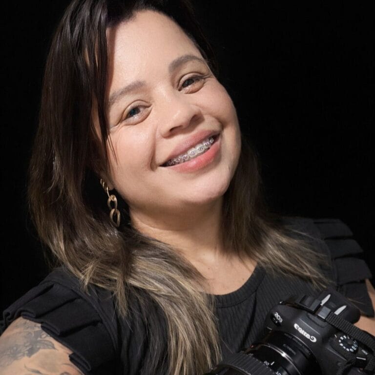 O olhar único que fotografa jogadores famosos e grandes nomes da música