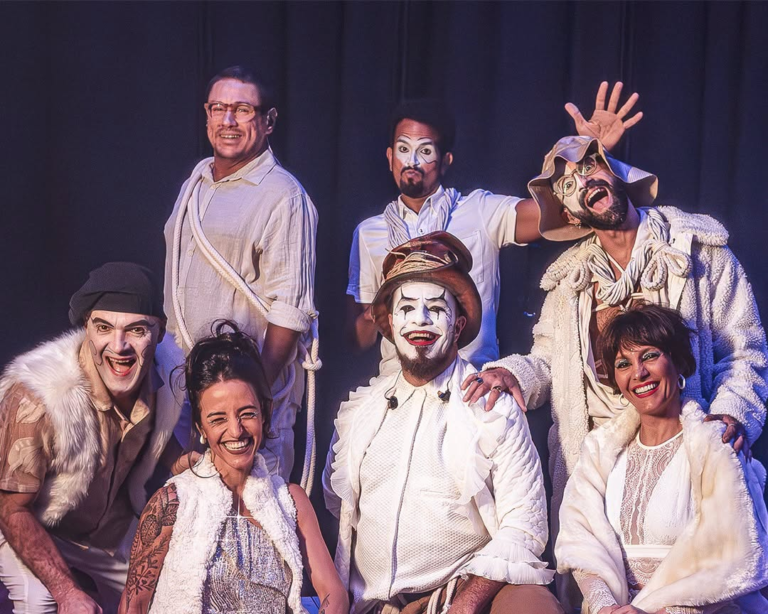 O Teatro Mágico no Fescanpe em Extrema